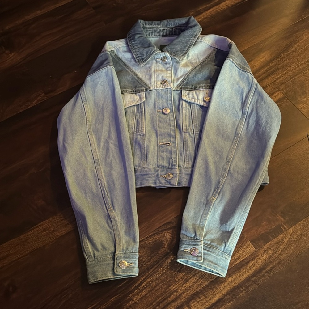 WILD FABLE JEAN JACKET SIZE XS BLUE